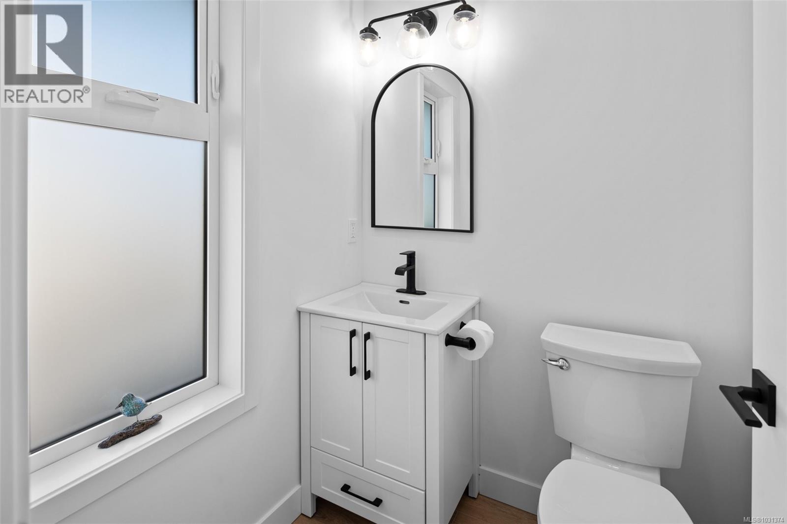 B 2032 Stone Hearth Lane, Sooke