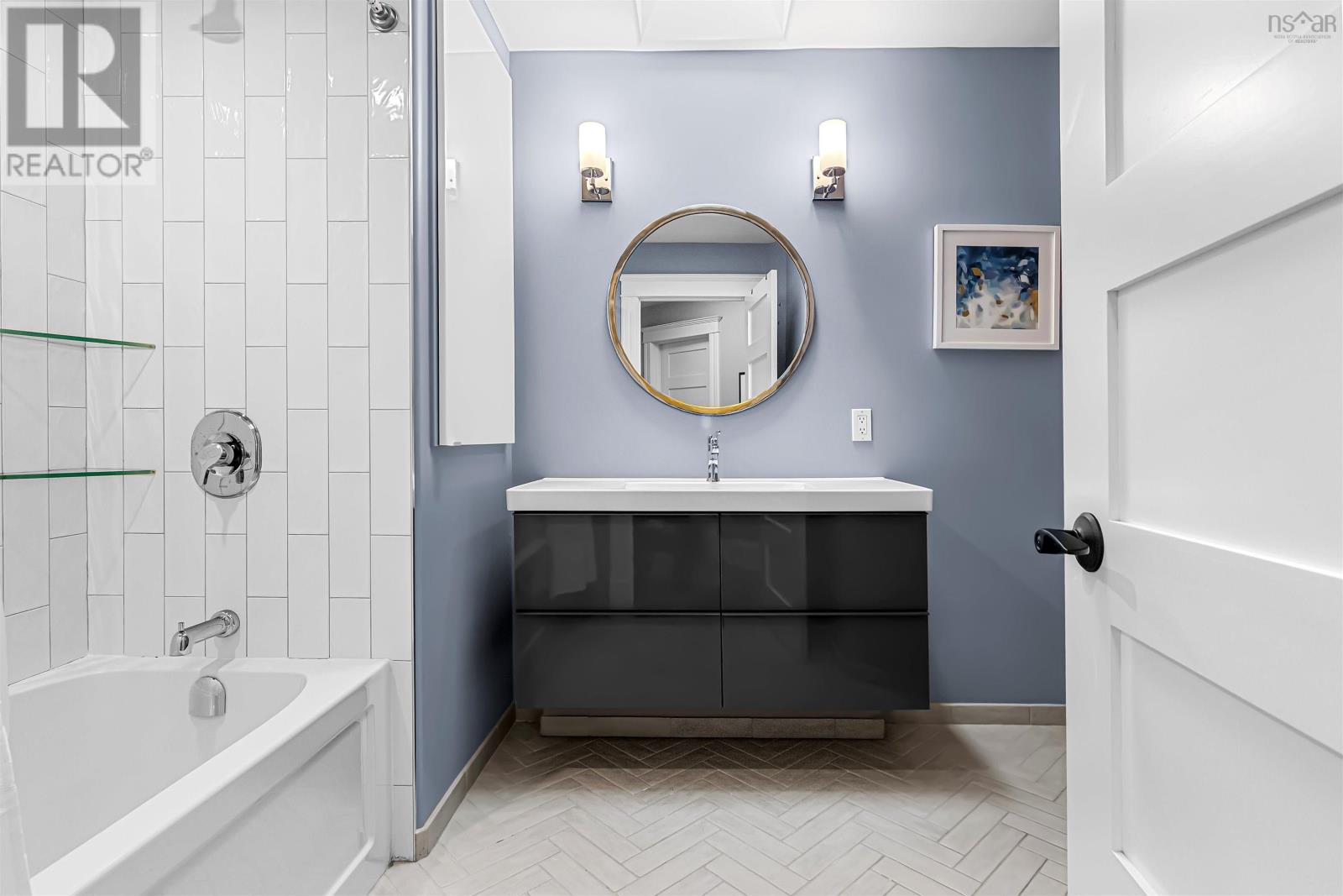 Property 23 of 48 of 102 Ingram Drive