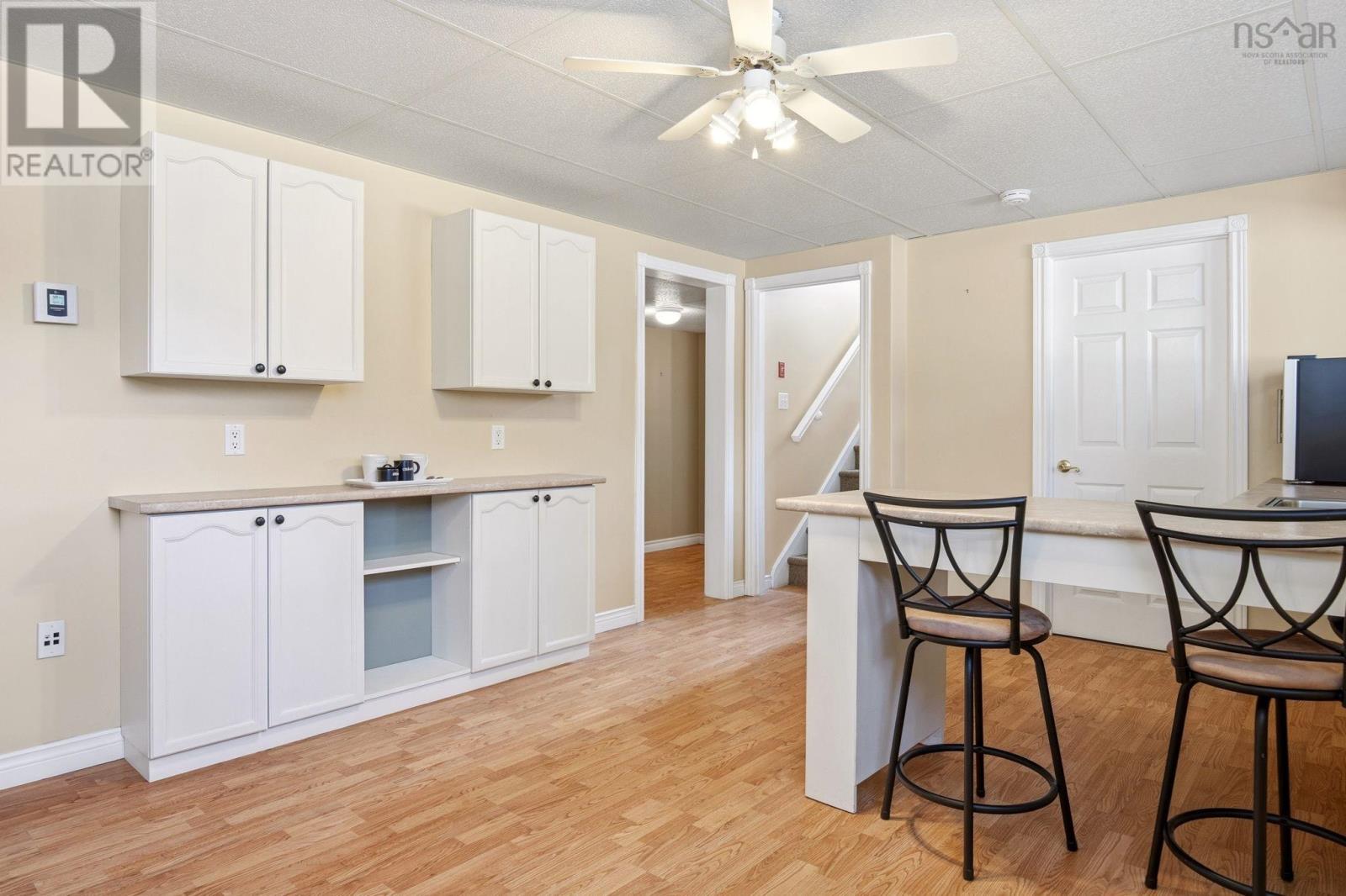 Property 24 of 44 of 6 Cumberland Way