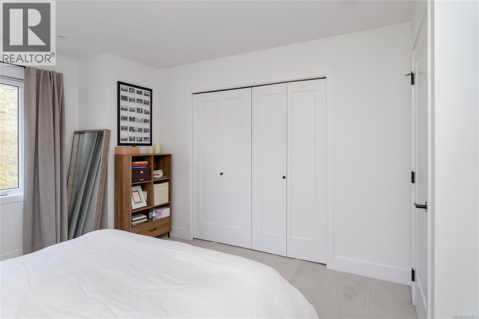 #20 255 CASPIAN DR - 20