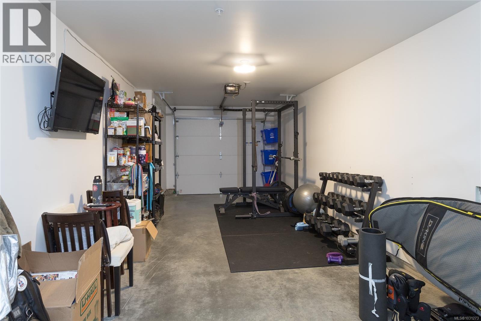 #20 255 CASPIAN DR - 28