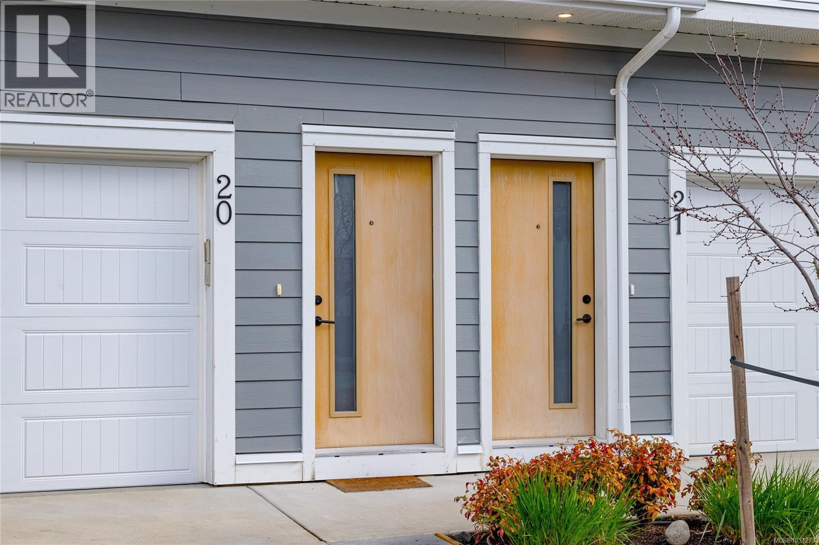 #20 255 CASPIAN DR - 5