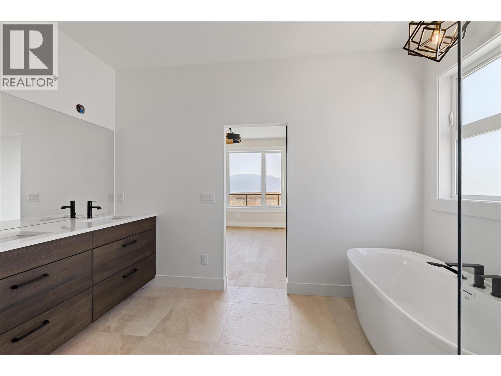 2531 Pinnacle Ridge Drive, West Kelowna