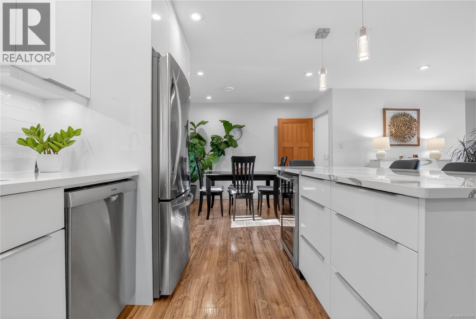 1655 MAPLE BAY RD - 9