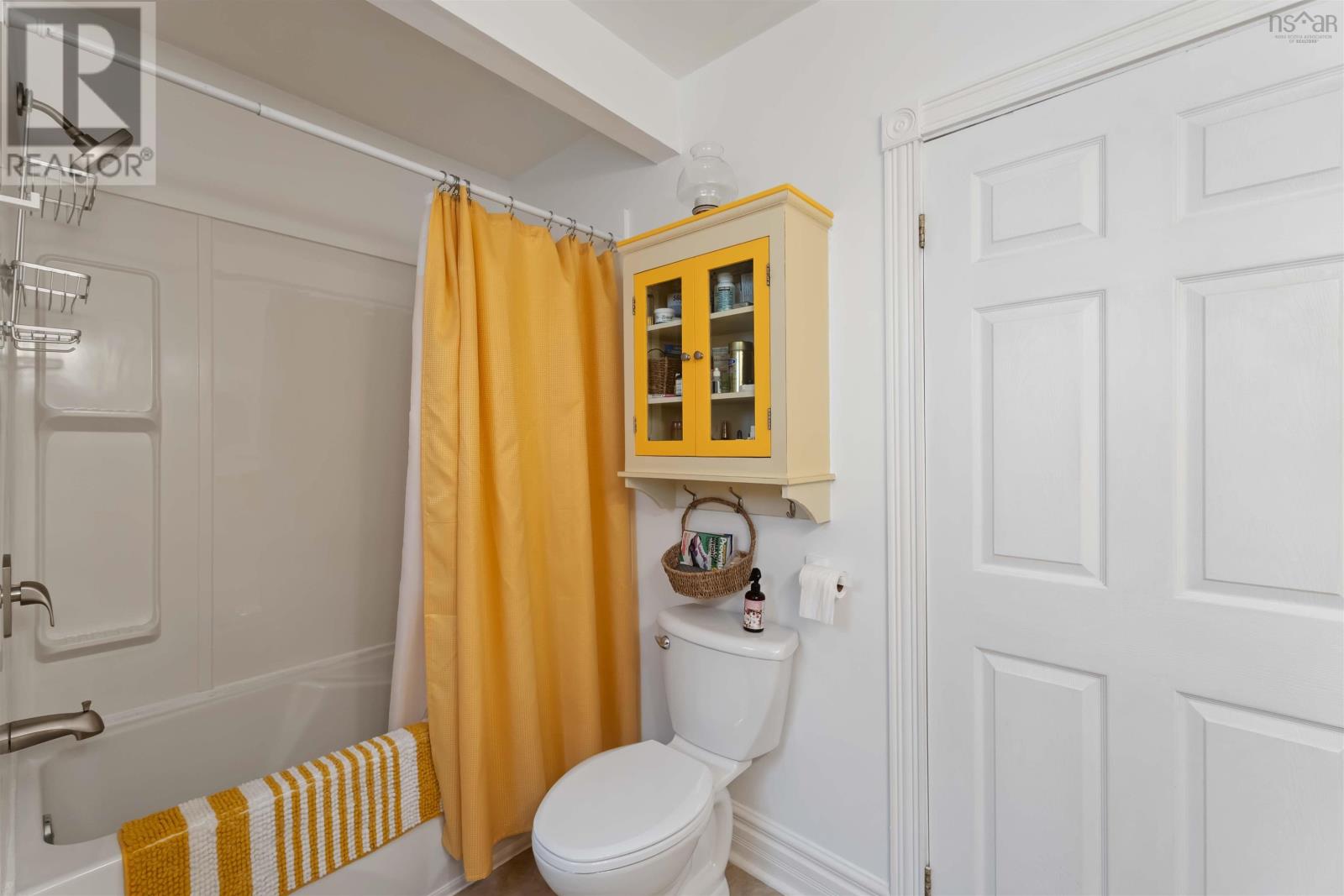 Property 20 of 43 of 14 Ryerson Court