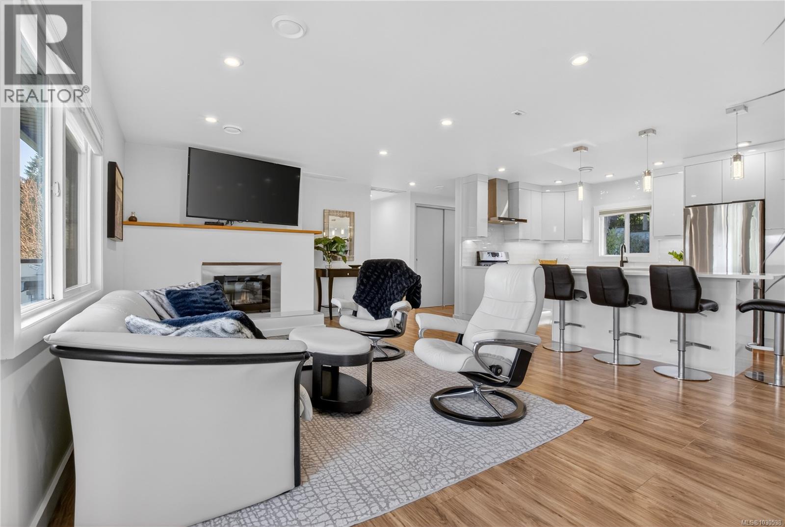 1655 MAPLE BAY RD - 10