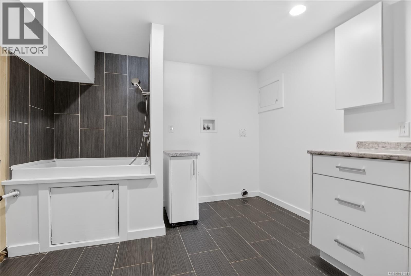 1655 MAPLE BAY RD - 23