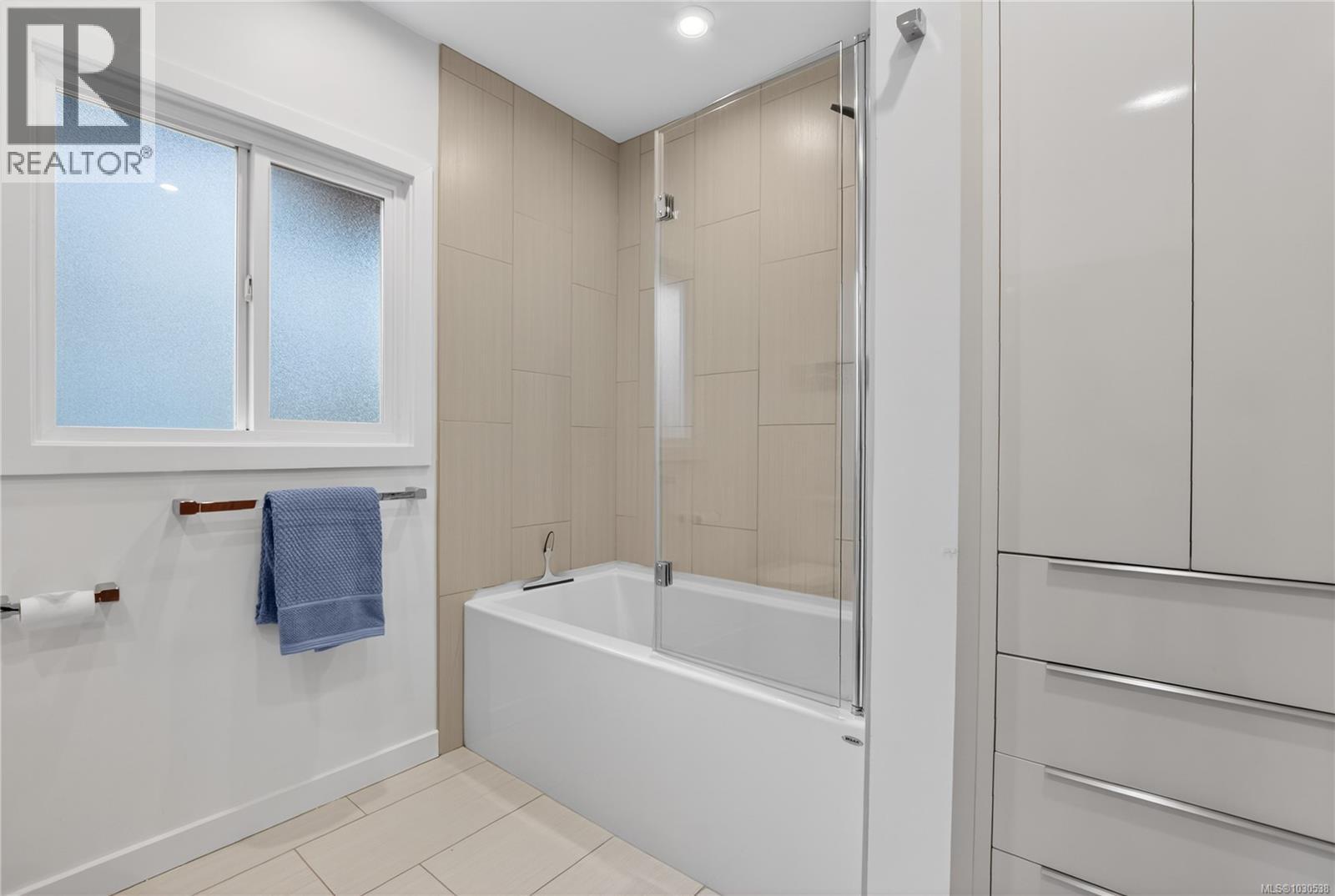 1655 MAPLE BAY RD - 20