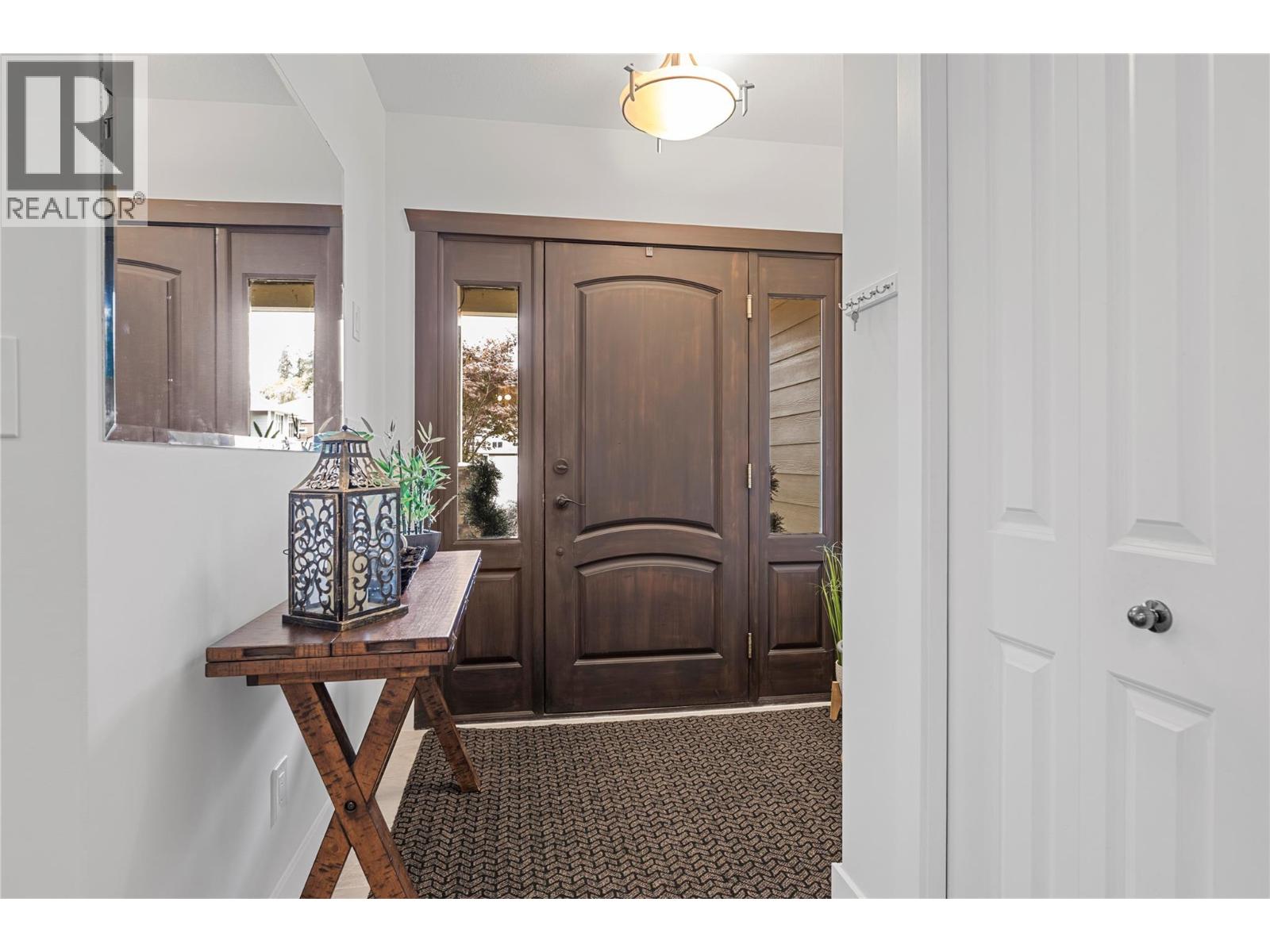 14 1581 20 Street Northeast, Salmon Arm