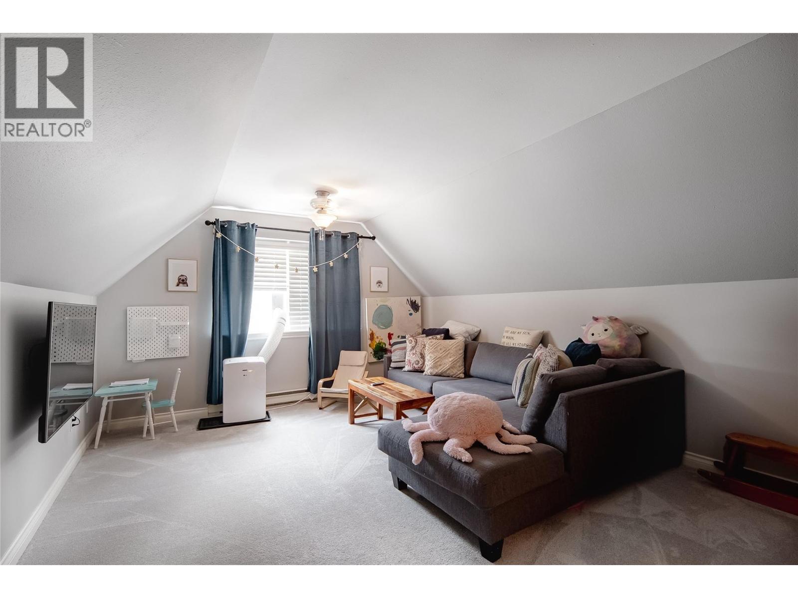  463 Cascia Drive, Kelowna