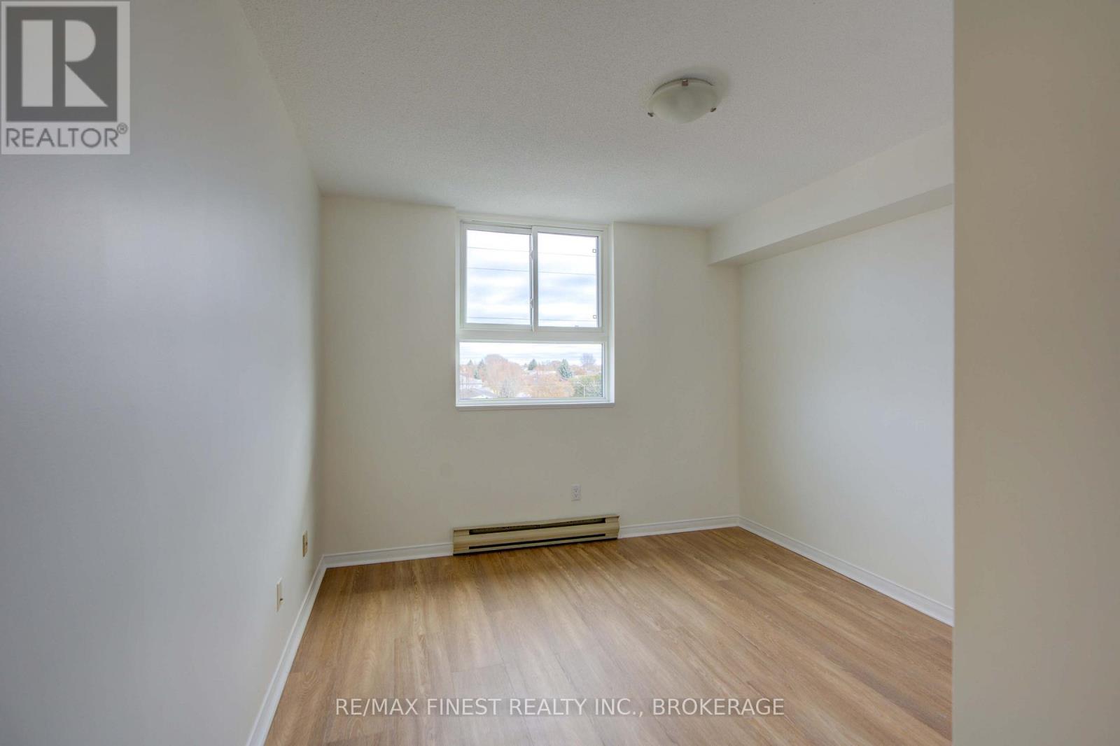 608 - 745 DAVIS DRIVE — photo 26