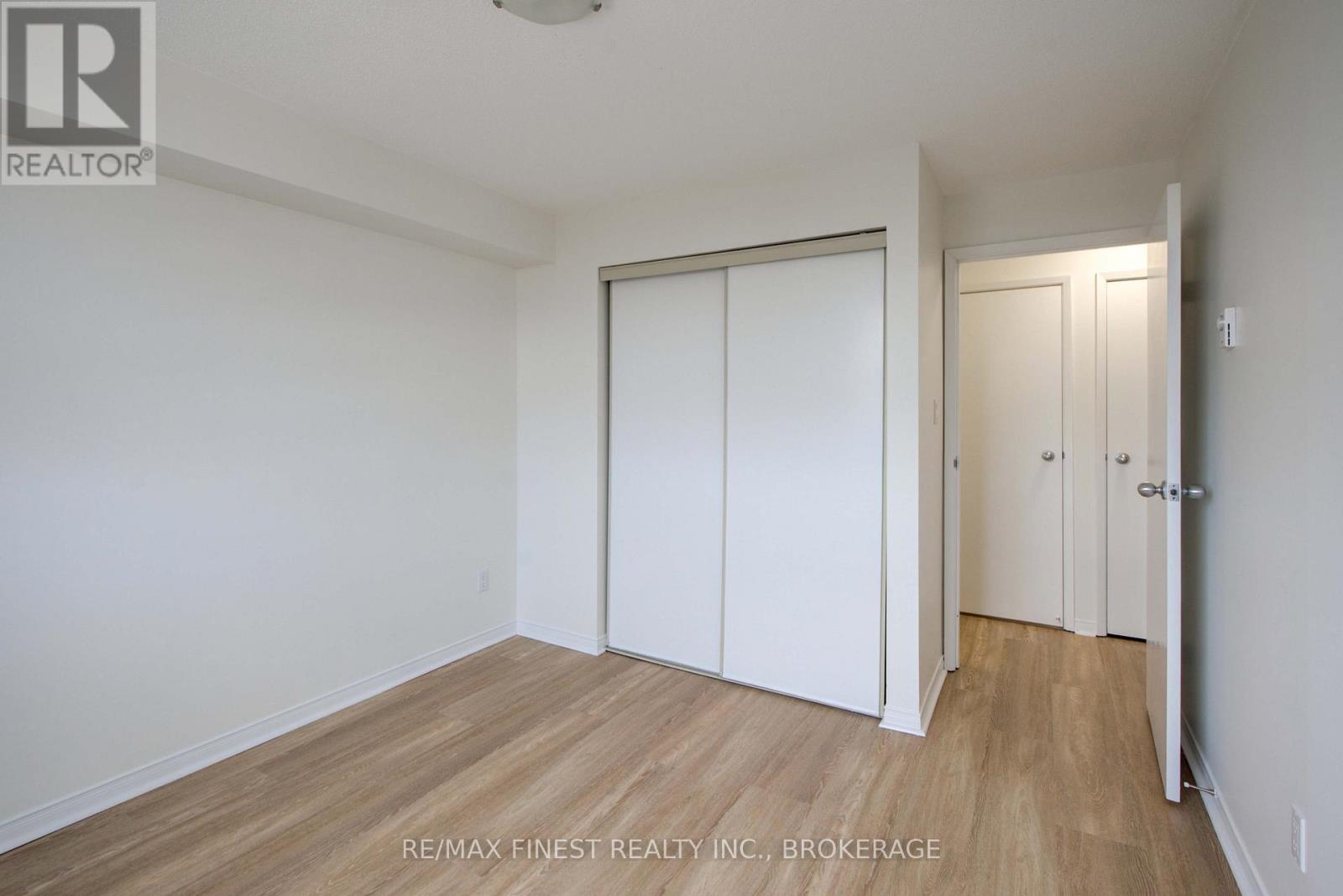 608 - 745 DAVIS DRIVE — photo 27