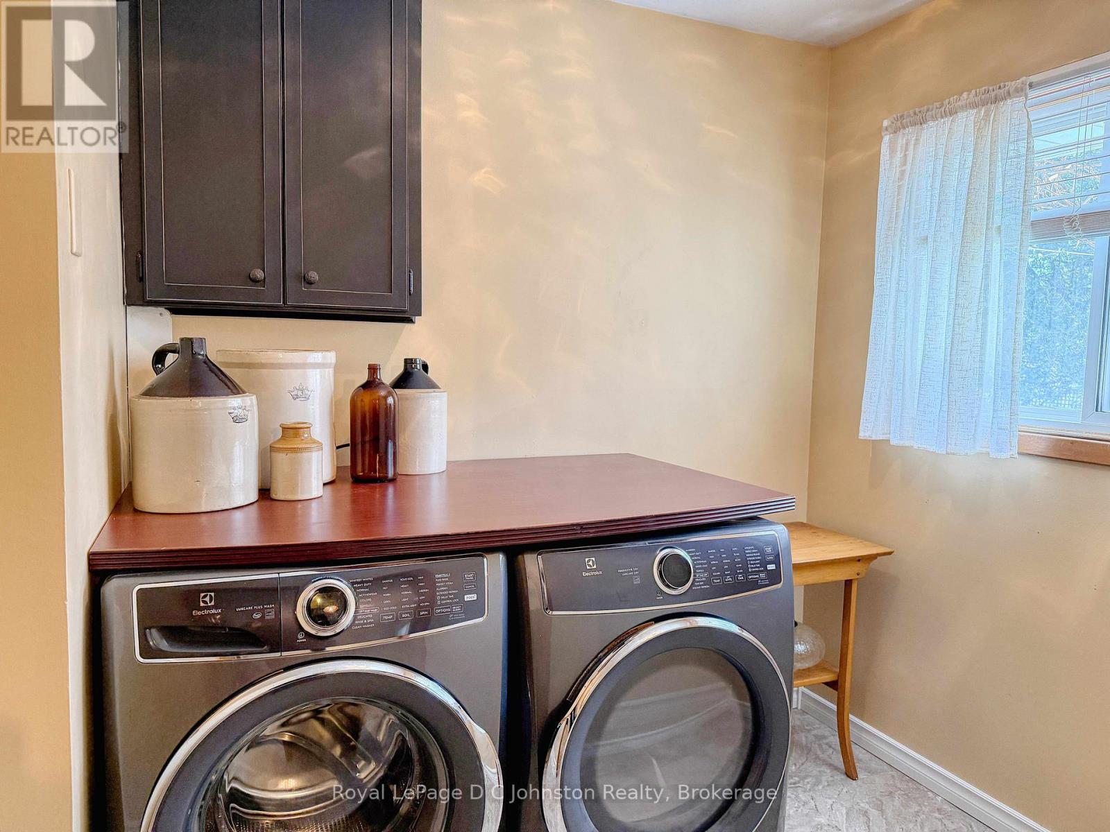121 EDWARD STREET - 15