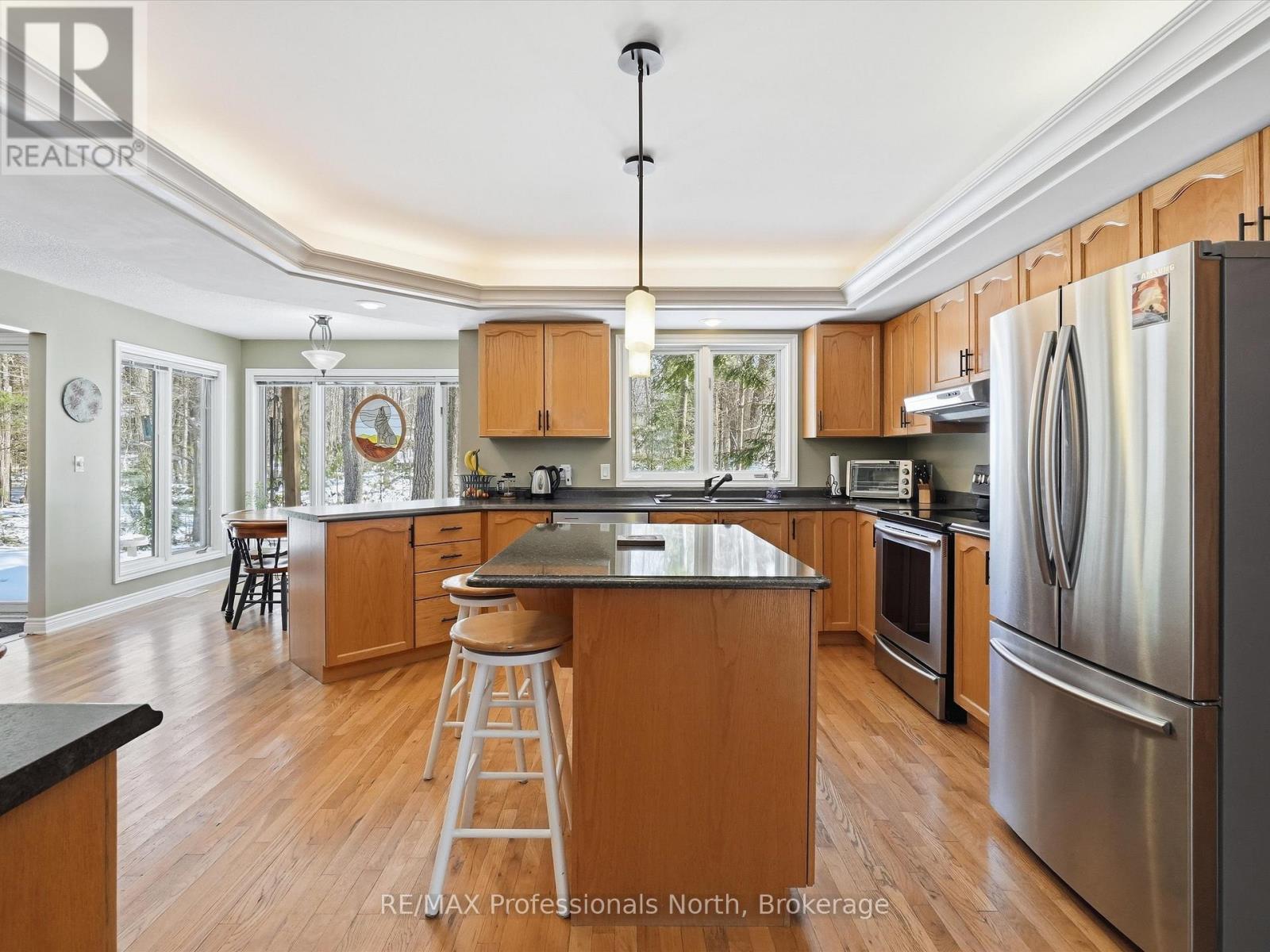 31 THE GRANITE BLUFF - 13