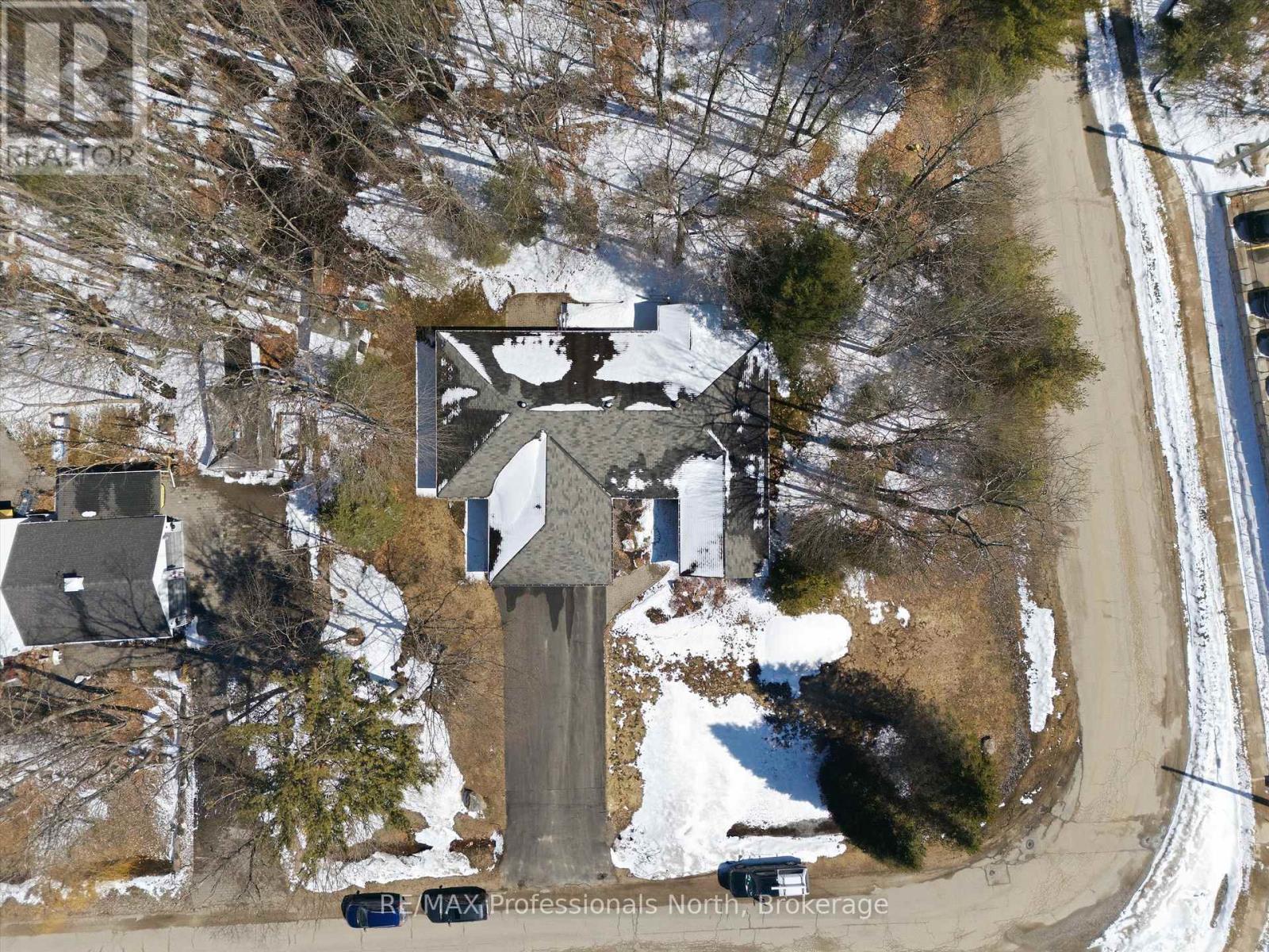 31 THE GRANITE BLUFF - 2