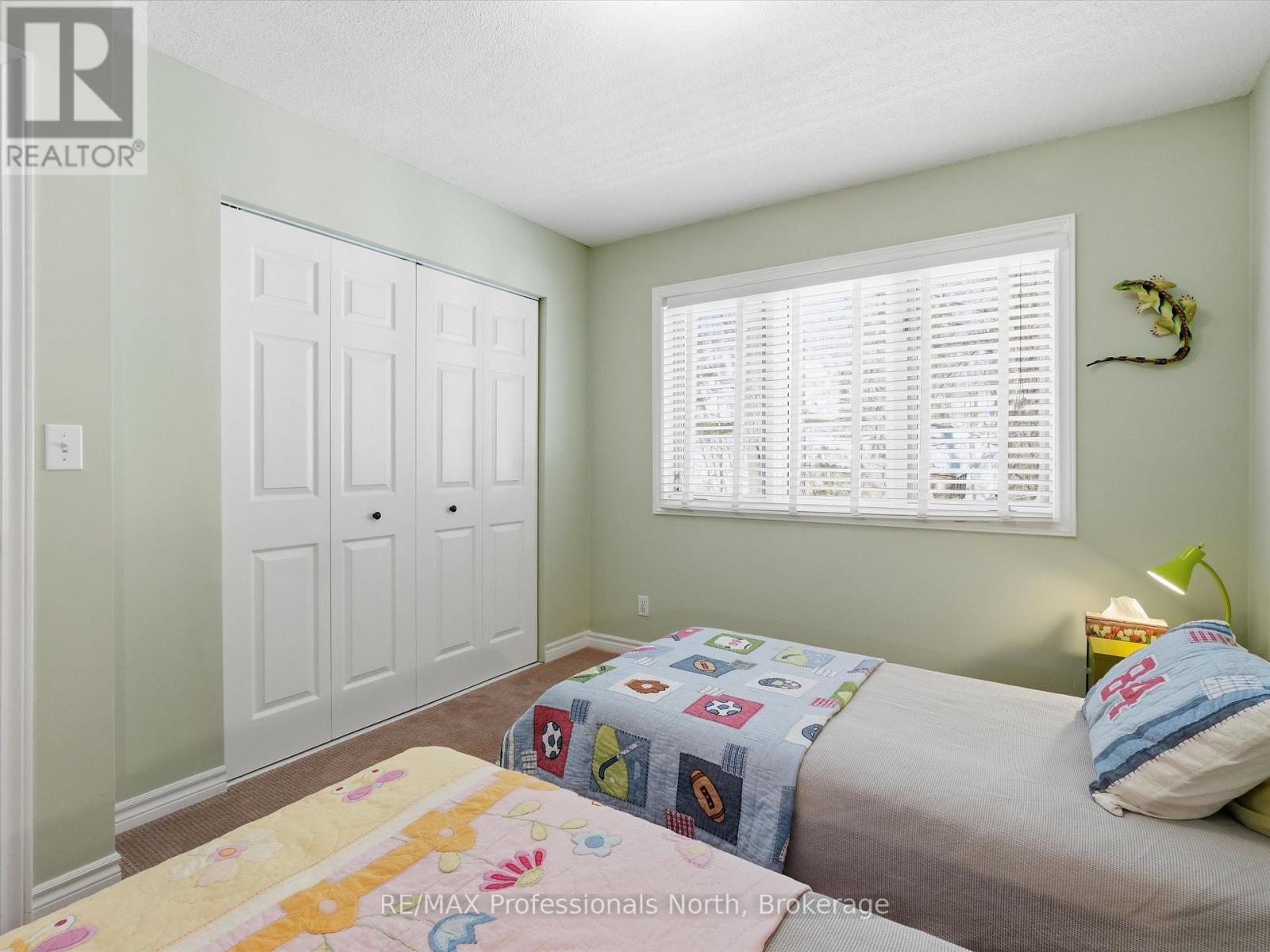 31 THE GRANITE BLUFF — photo 40