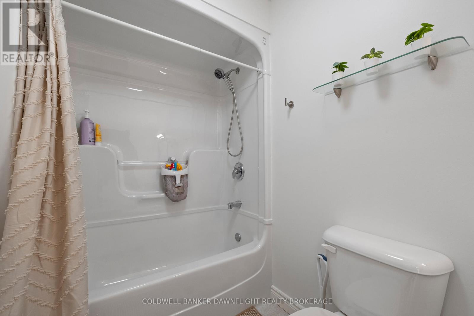 148 BROADWAY STREET Property Photo