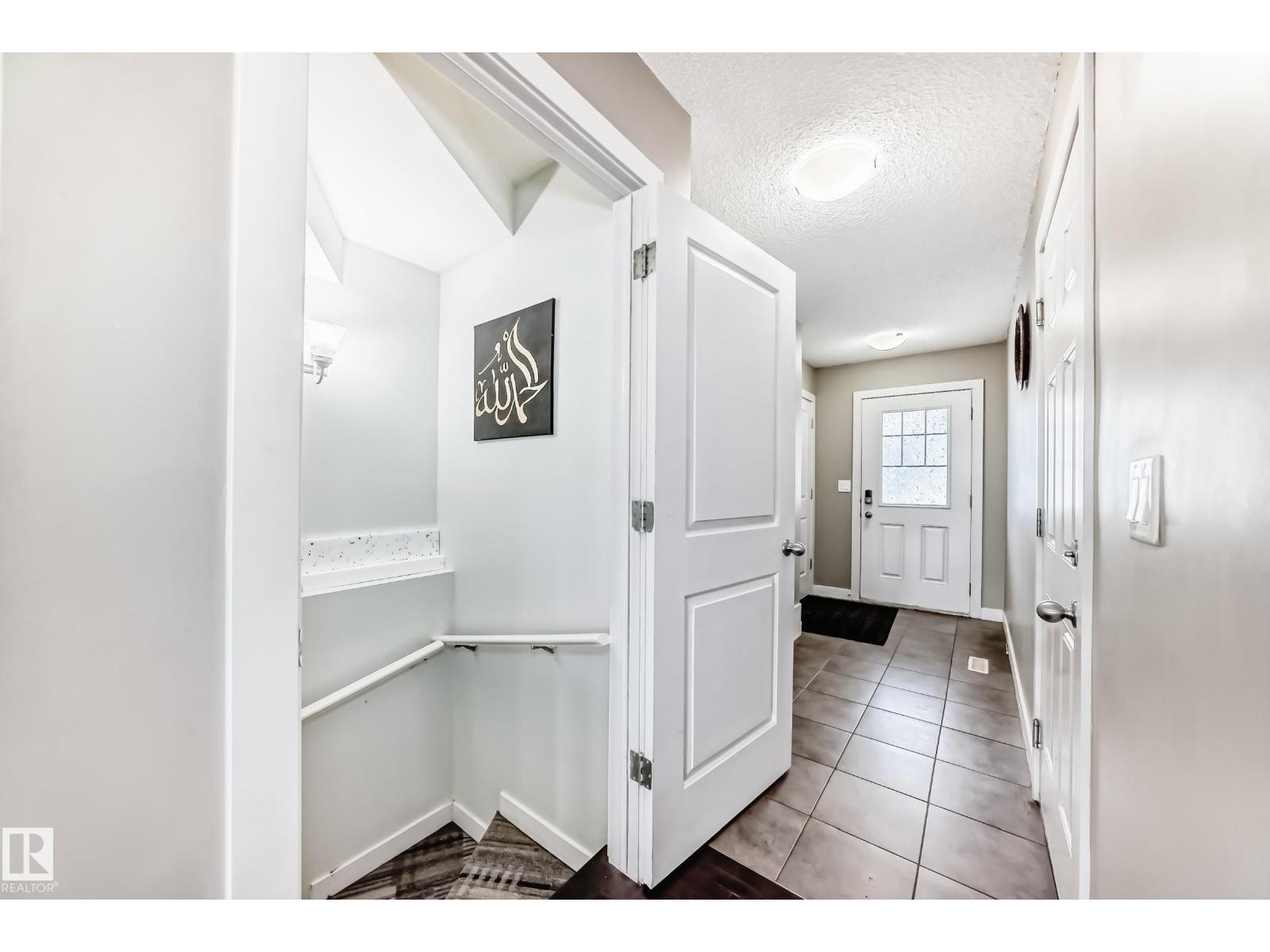 1723 HAMMOND CR NW NW, Edmonton