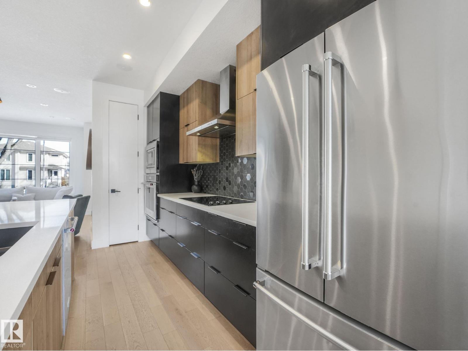 7741 81 AV NW, Edmonton