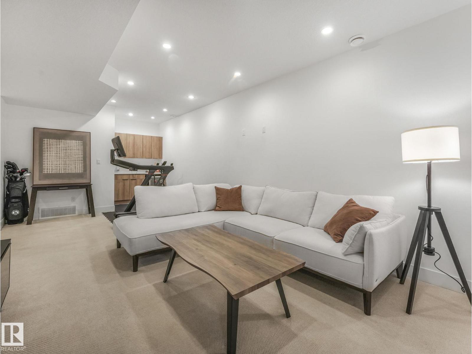 7741 81 AV NW, Edmonton