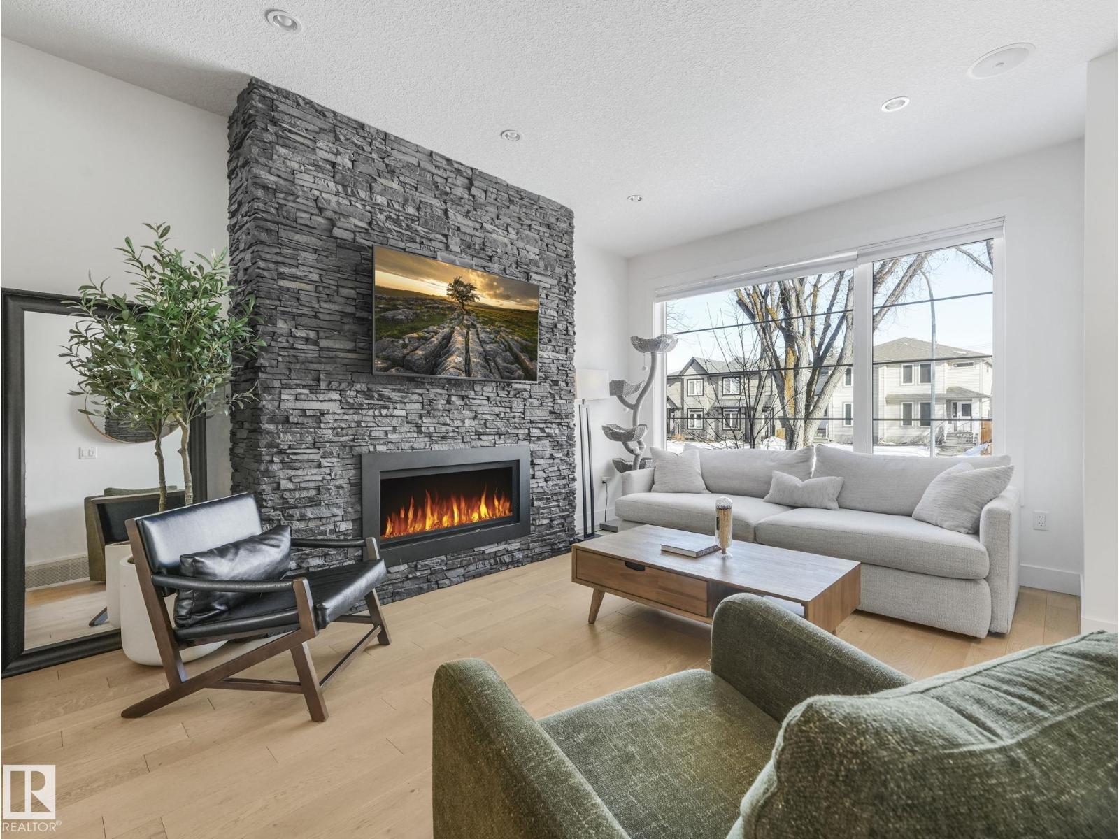 7741 81 AV NW, Edmonton