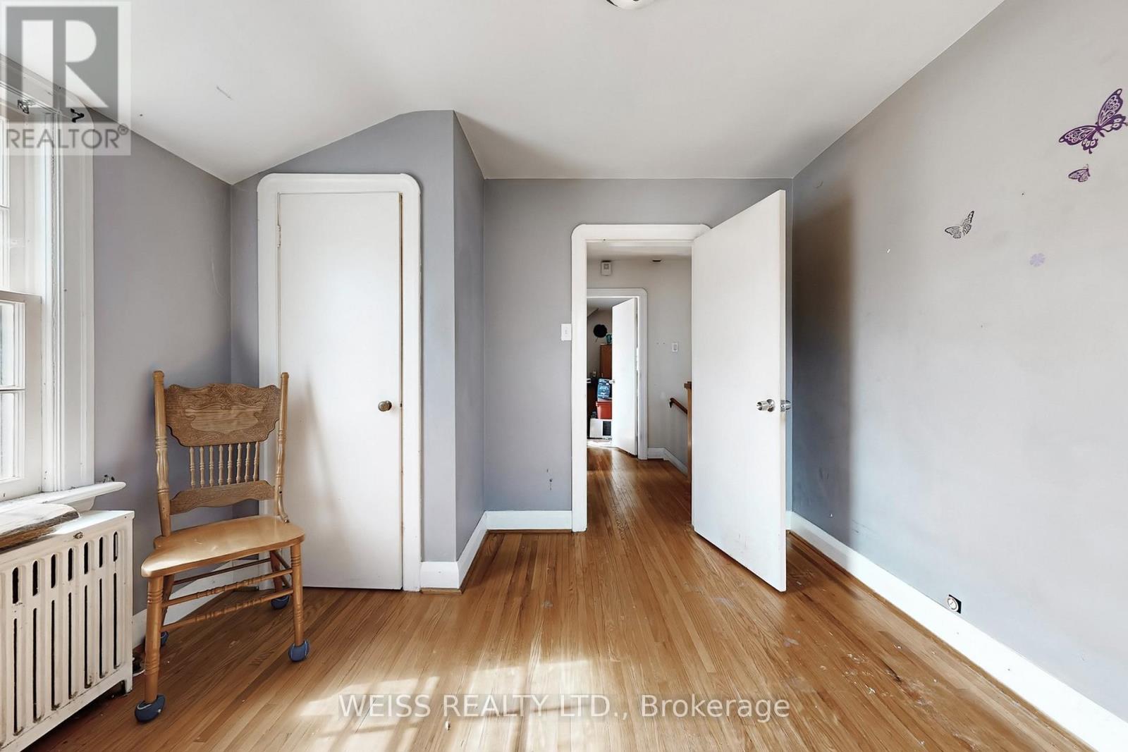 261 WOLSELY STREET - 22