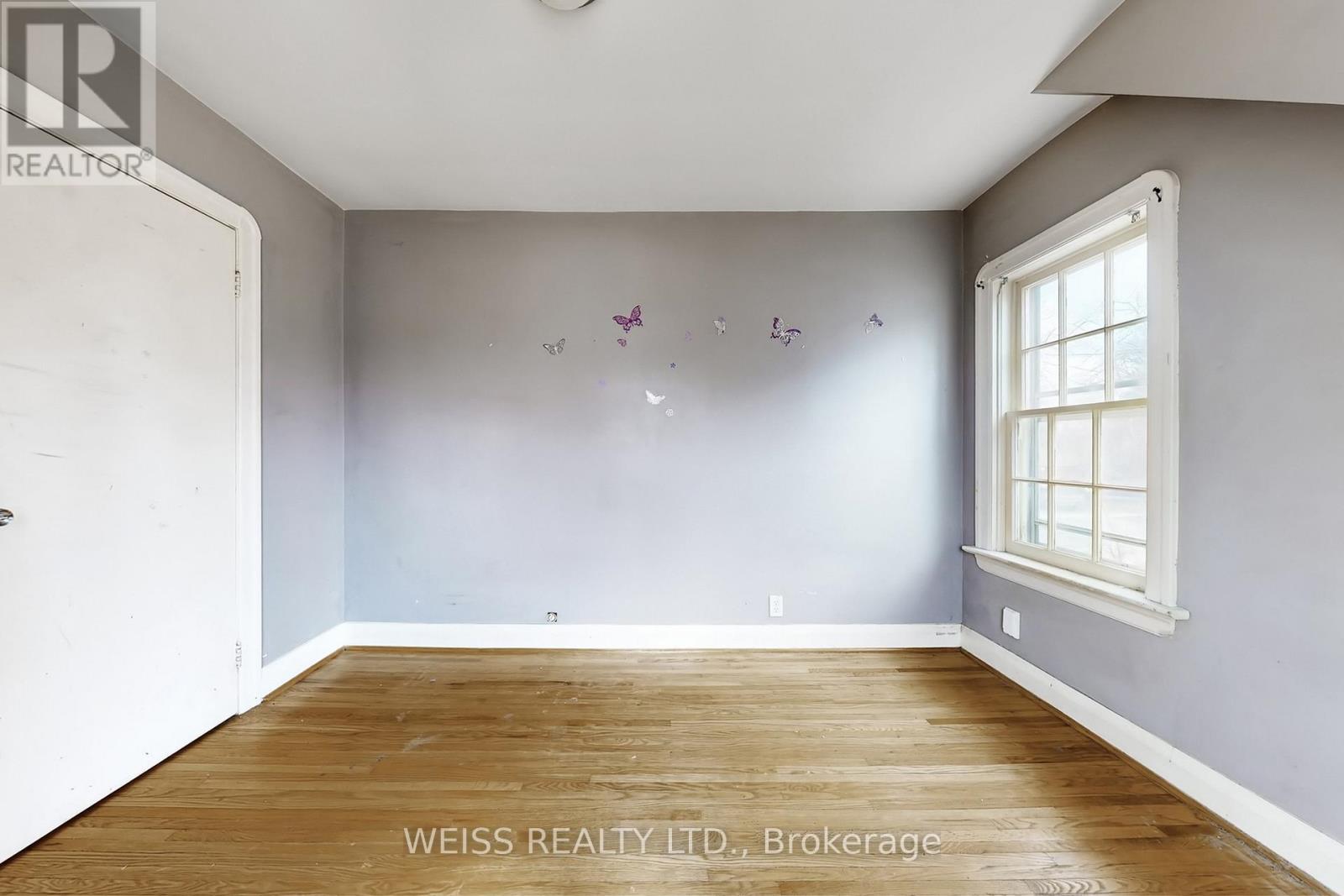 261 WOLSELY STREET - 24