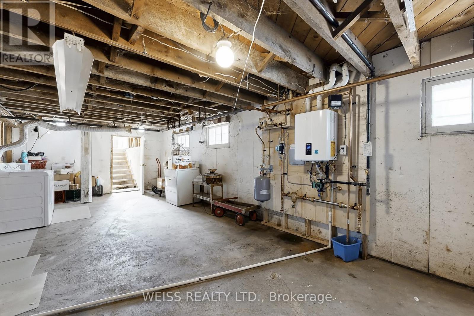 261 WOLSELY STREET - 26