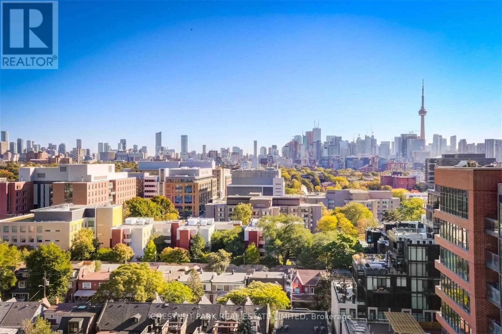 #2111E 36 LISGAR STREET - 3