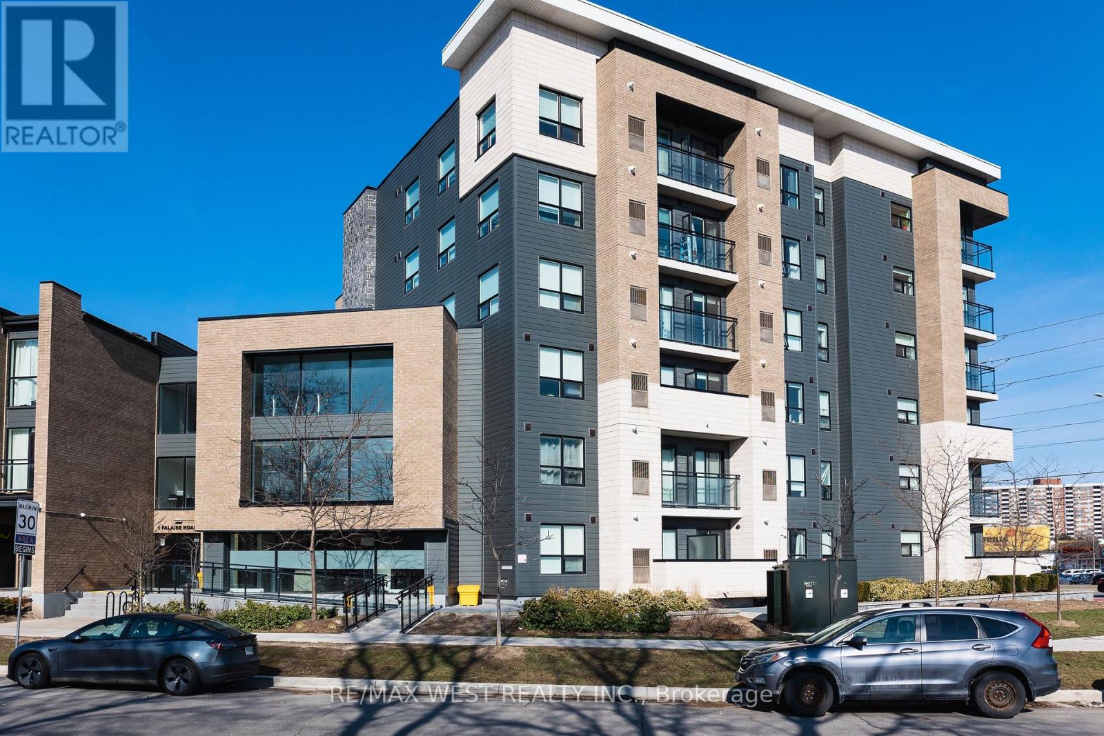 203 - 1 FALAISE ROAD