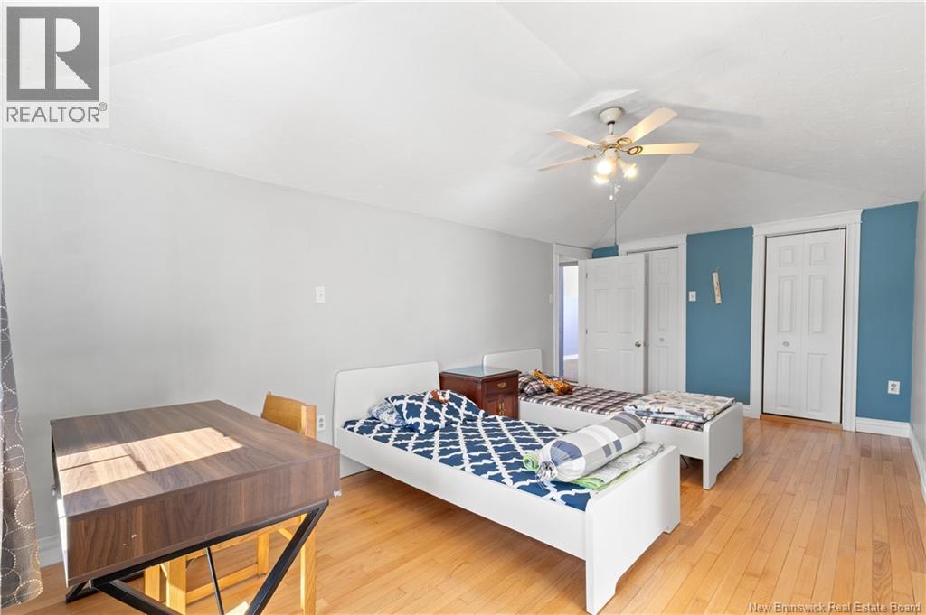 259 Irving Boulevard — photo 22