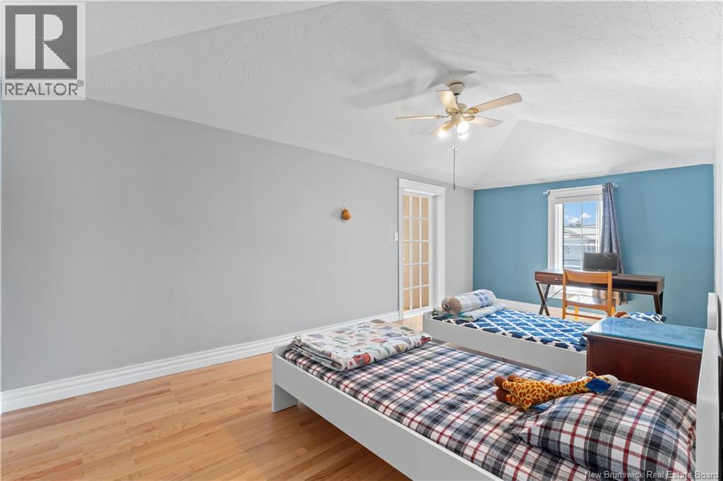 259 Irving Boulevard — photo 20