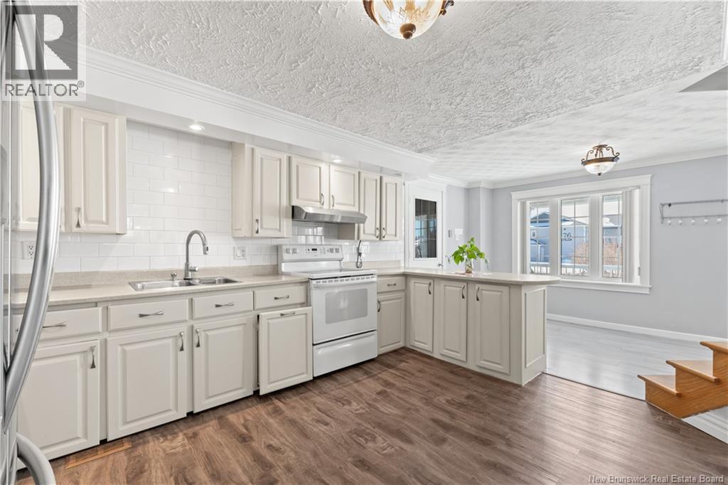 259 Irving Boulevard — photo 7