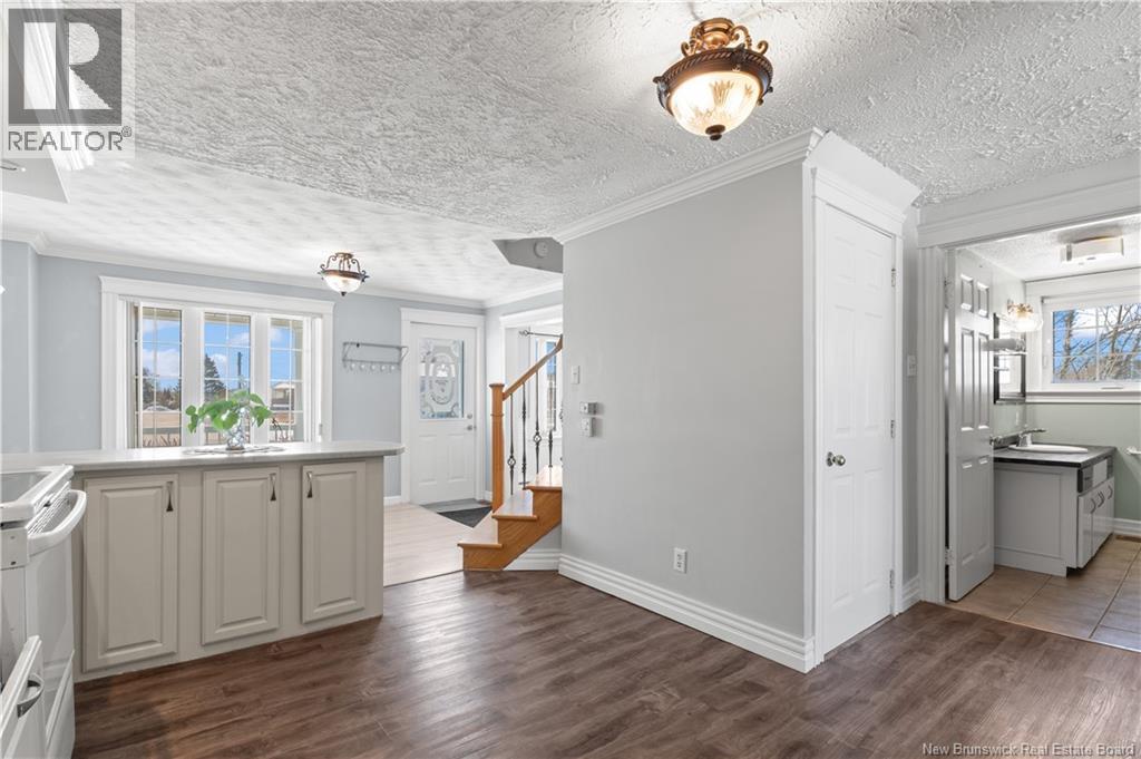 259 Irving Boulevard — photo 8