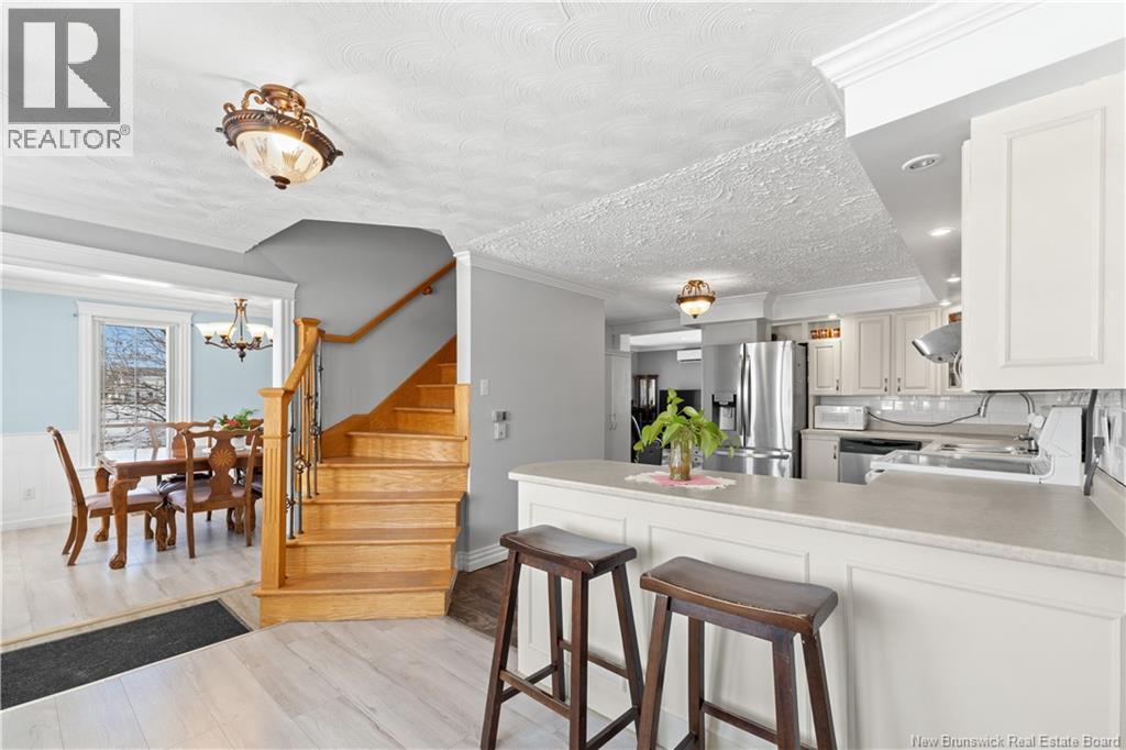 259 Irving Boulevard — photo 9