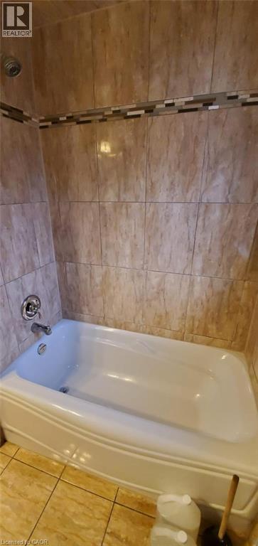 89 ELGIN Street N, Cambridge, Ontario, N1R5H5 — Photo 4