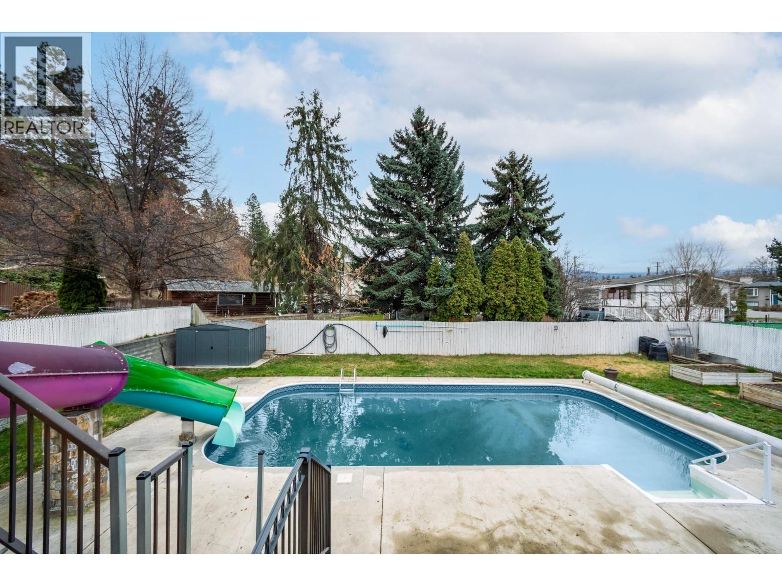 885 Camelia Road, Kelowna