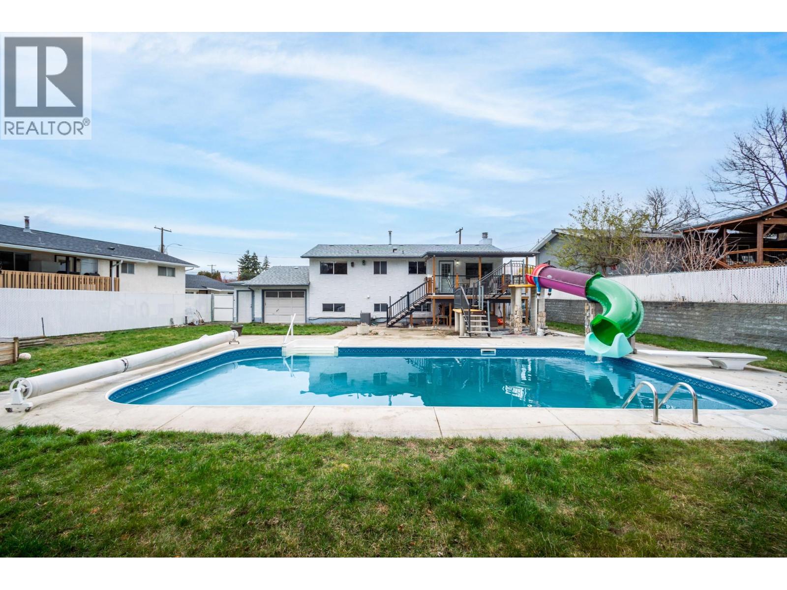 885 Camelia Road, Kelowna