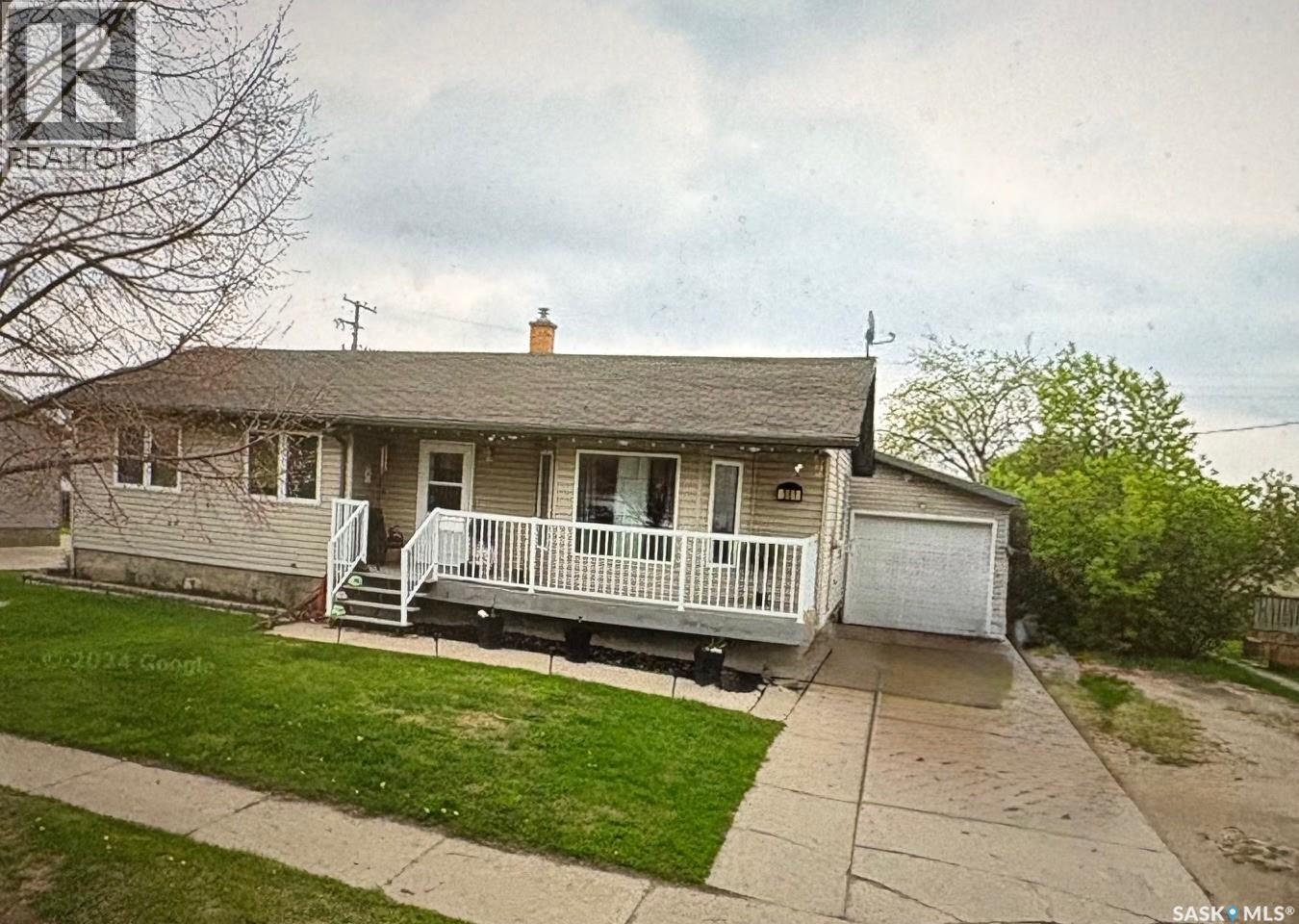 361 Fourth AVENUE N - 1