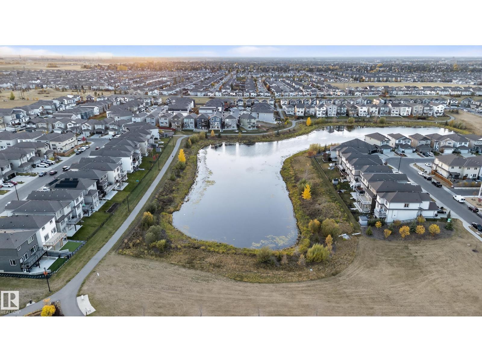 1536 22 ST NW NW, Edmonton