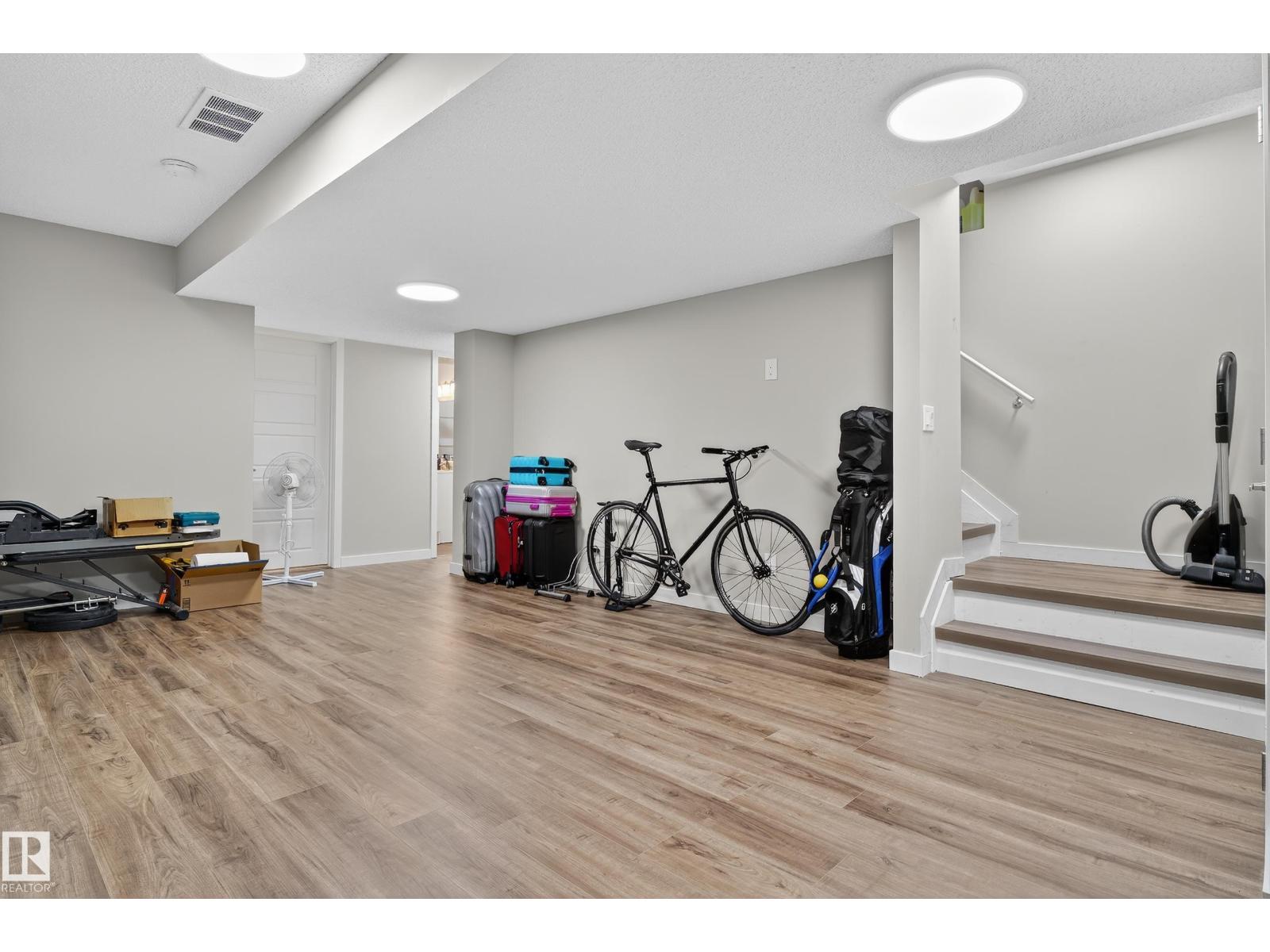 1536 22 ST NW NW, Edmonton