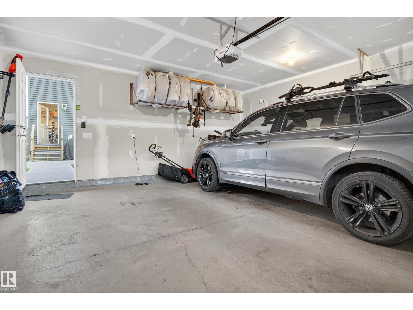 1536 22 ST NW NW, Edmonton