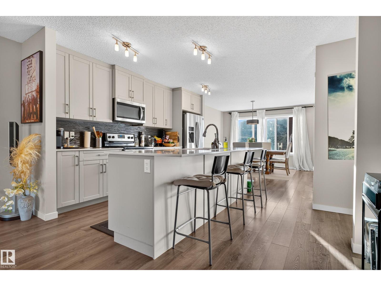 1536 22 ST NW NW, Edmonton