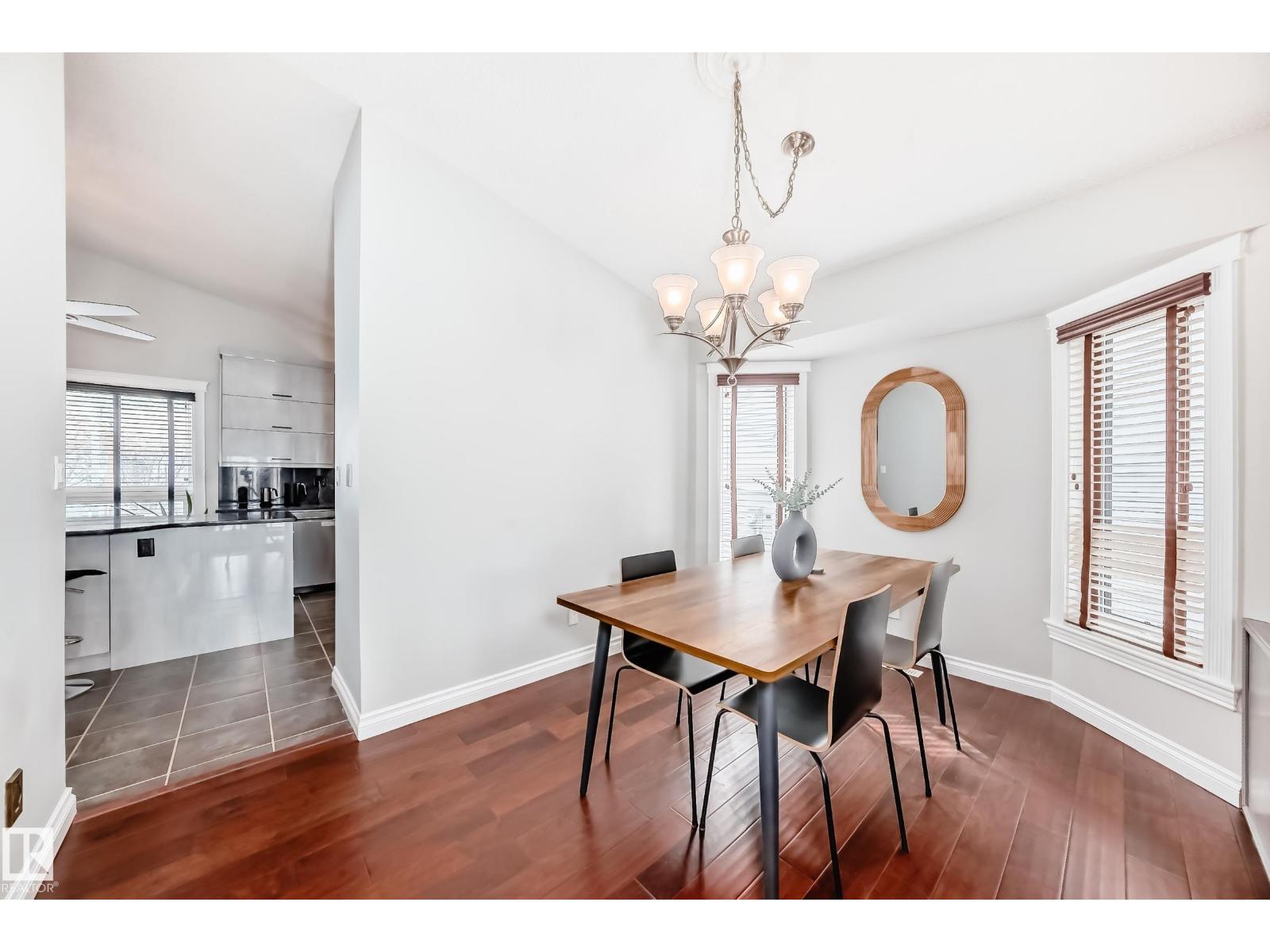 3107 43 AV NW, Edmonton