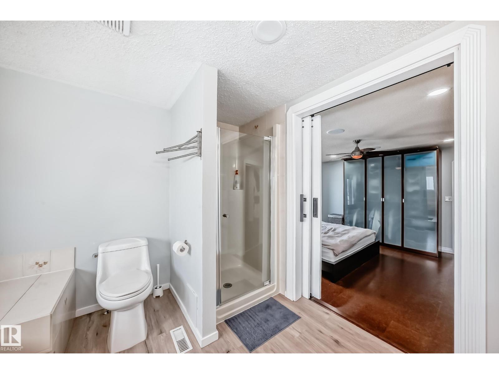 3107 43 AV NW, Edmonton