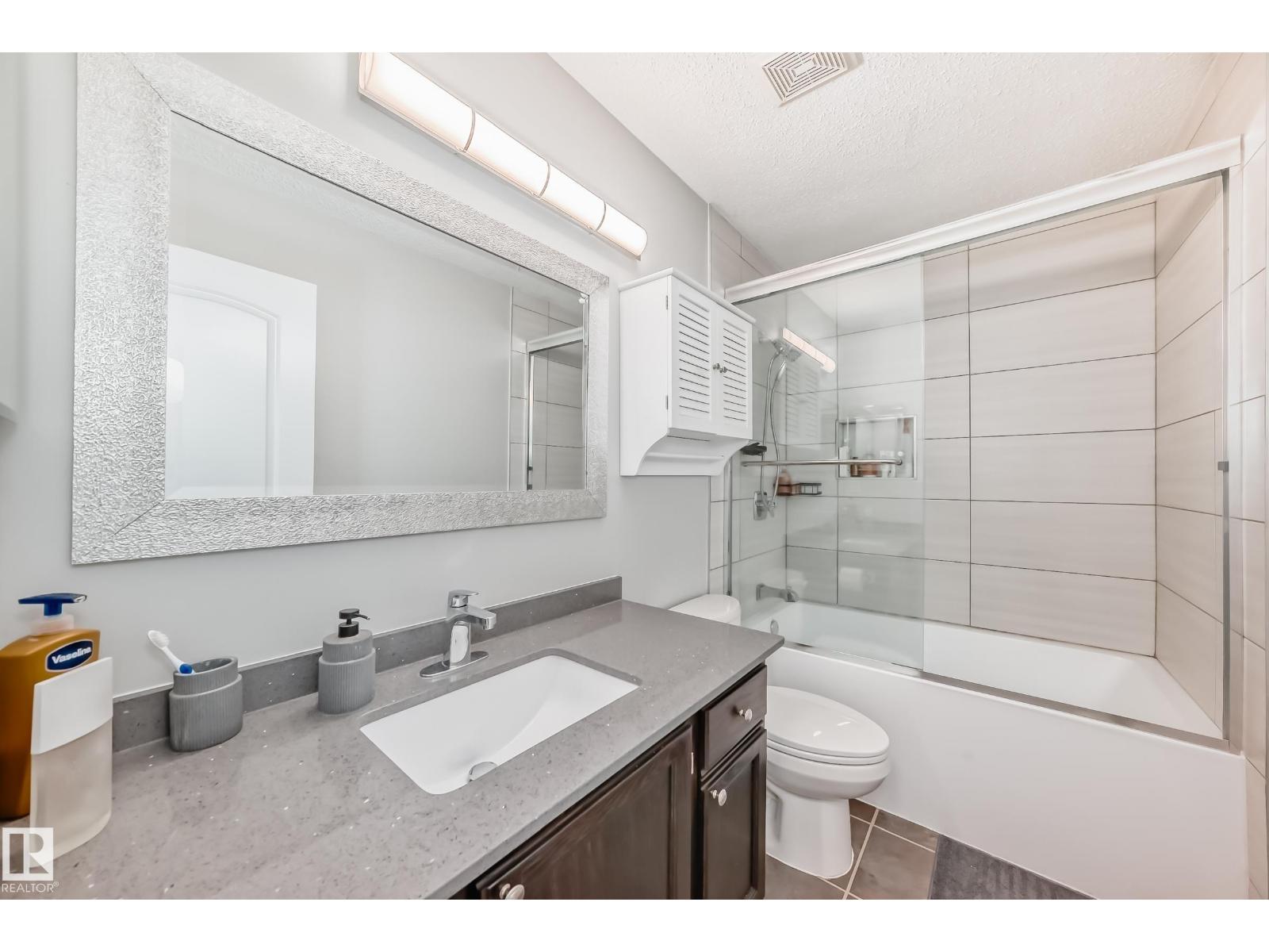 3107 43 AV NW, Edmonton