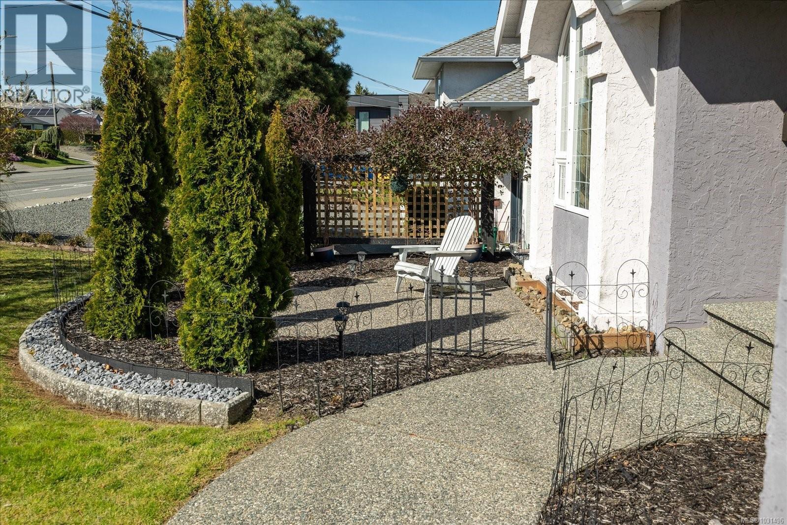 6160 Dover Rd, Nanaimo