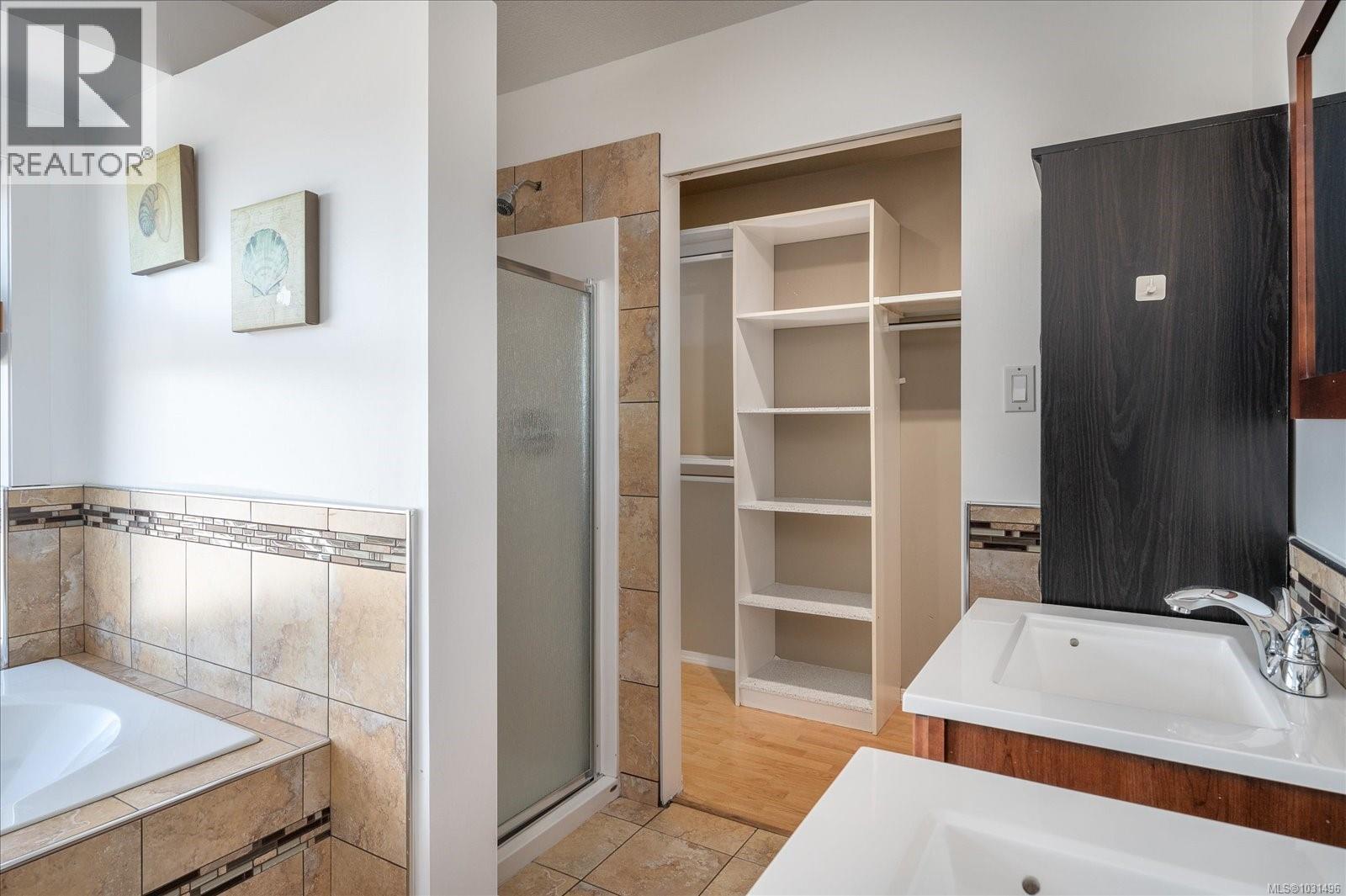 6160 Dover Rd, Nanaimo