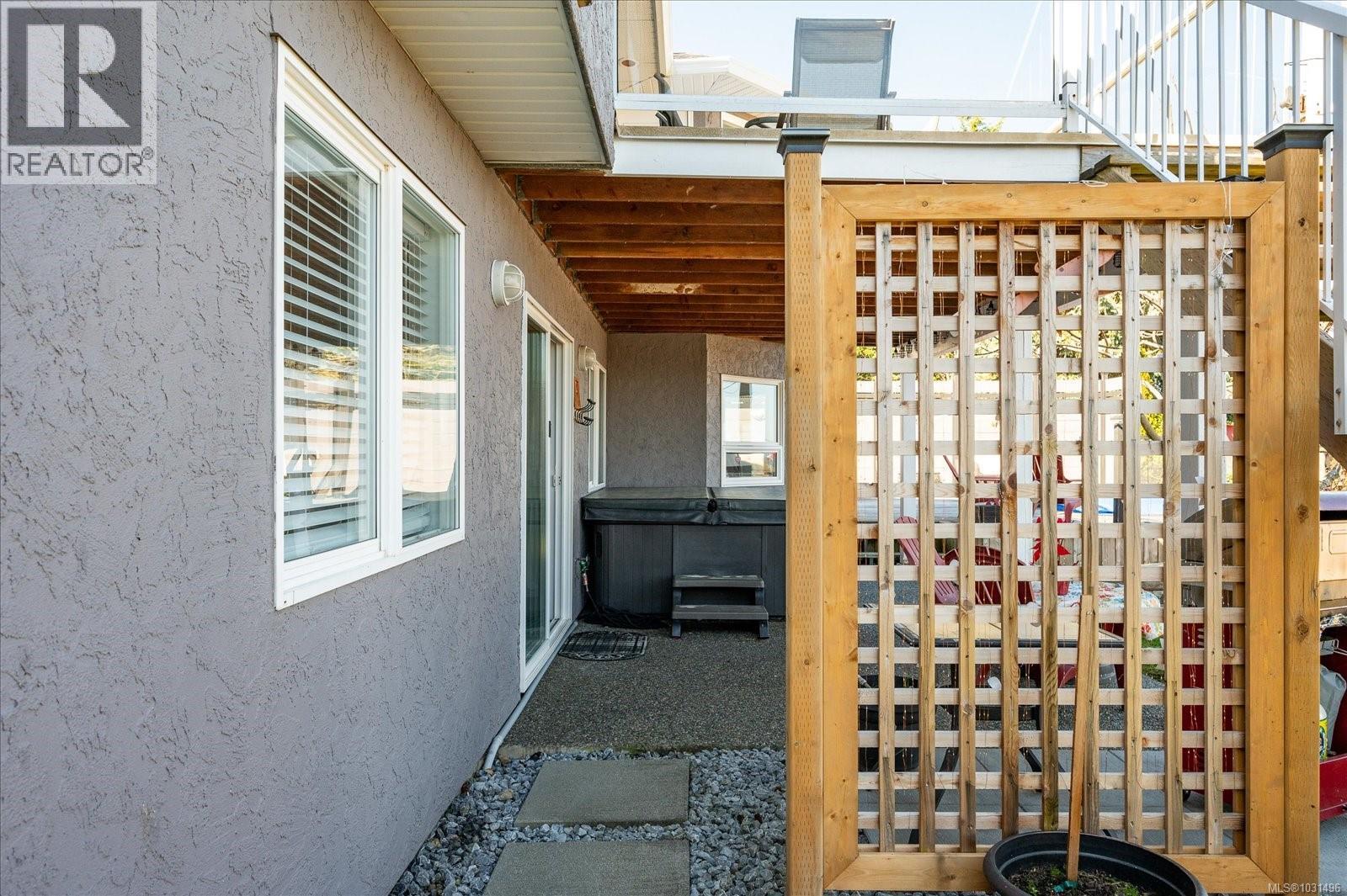 6160 Dover Rd, Nanaimo