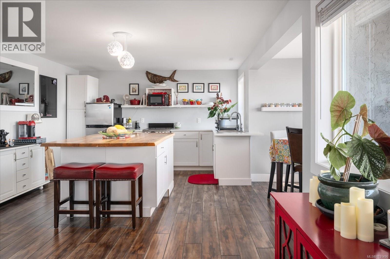 6160 Dover Rd, Nanaimo